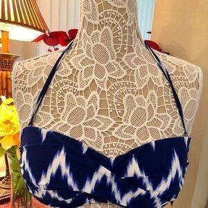 🌸La Blanca Swimsuit Top💙
